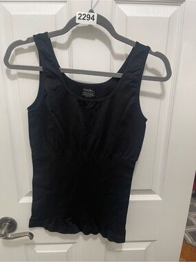 Women's Black Scoop Tank - Classic Sleeveless Top